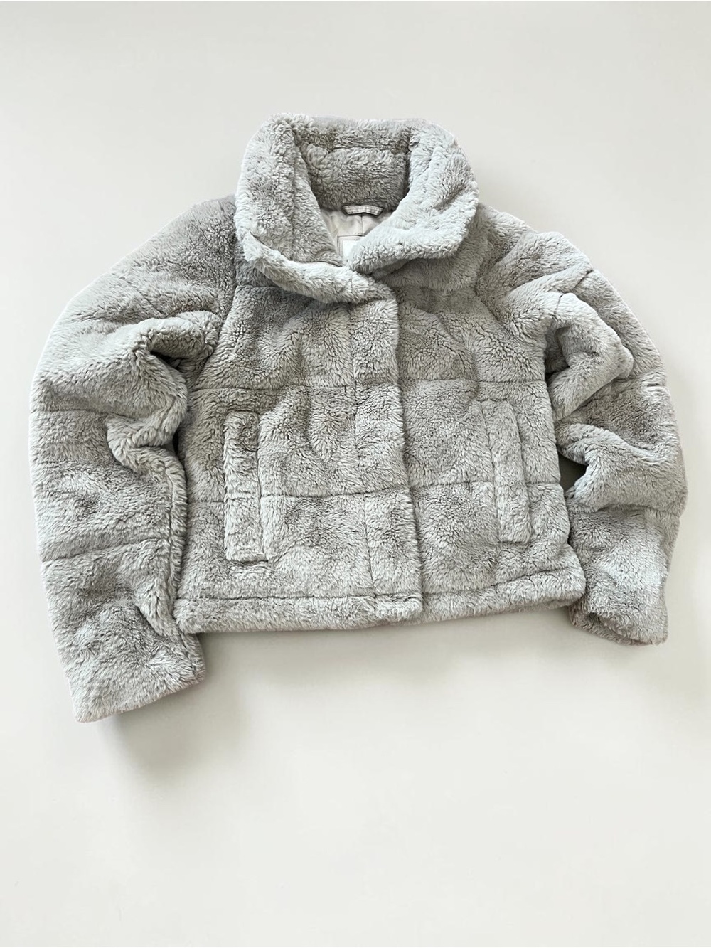 Abercrombie Gray tan Faux Fur Mini Puffer Cropped Coat
